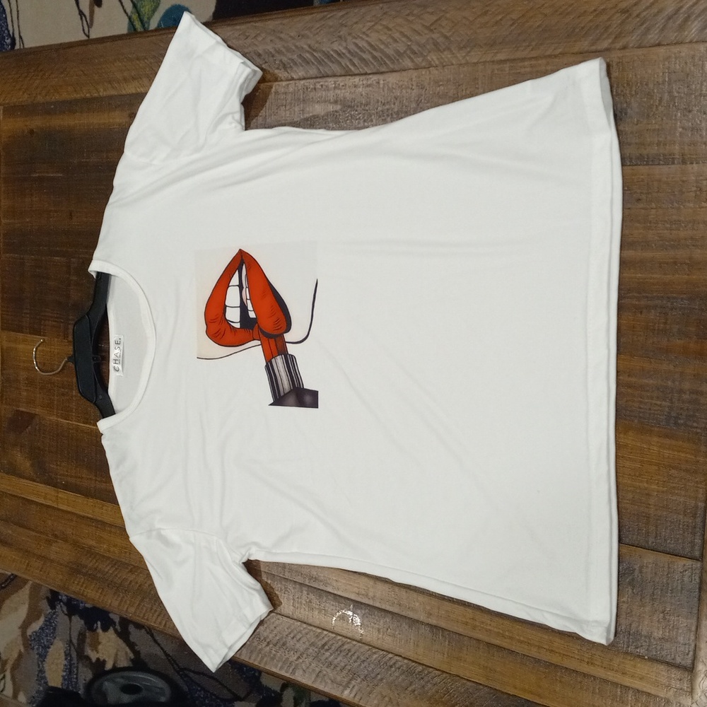 NOVELTY  T-SHIRT LARGE WHITE